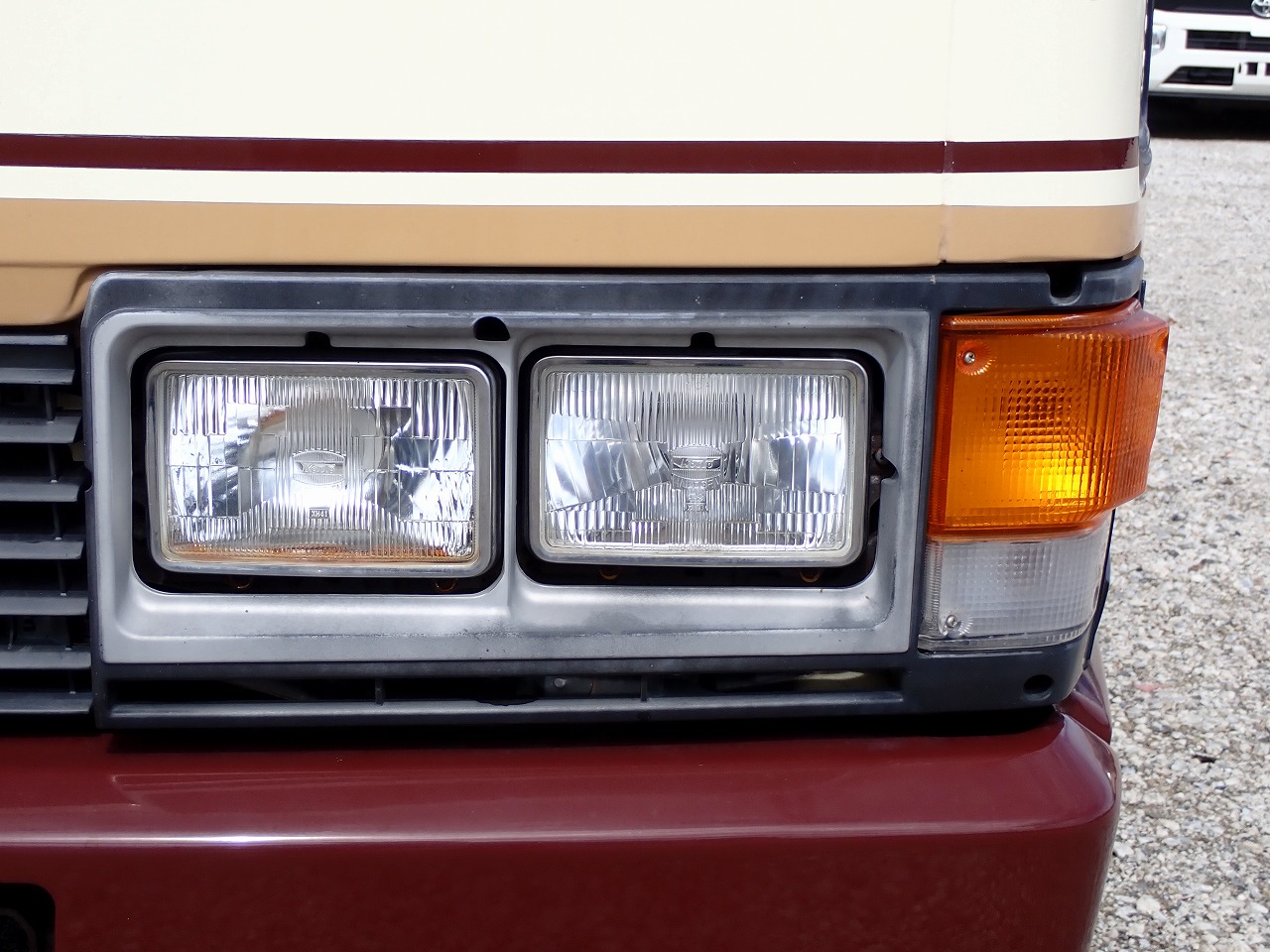 TOYOTA Coaster
