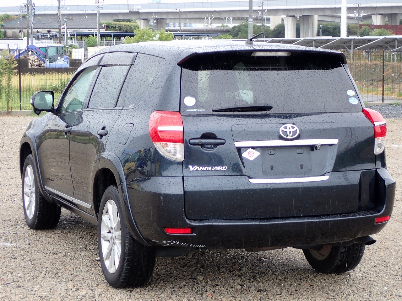 TOYOTA Vanguard