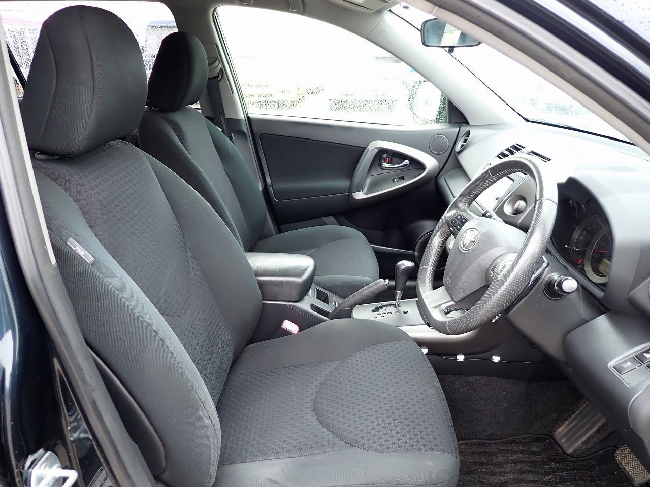TOYOTA Vanguard