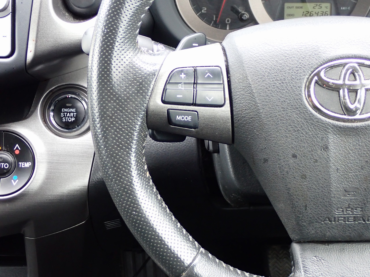TOYOTA Vanguard