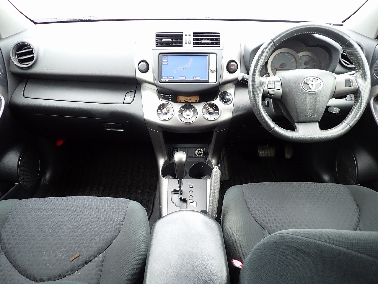TOYOTA Vanguard