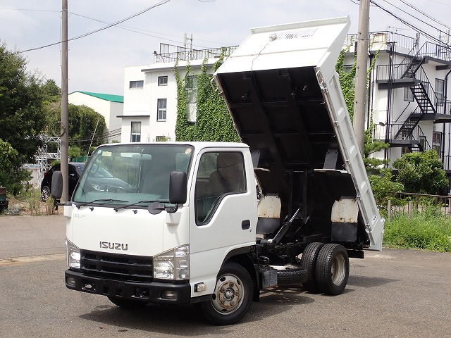 ISUZU Elf Truck