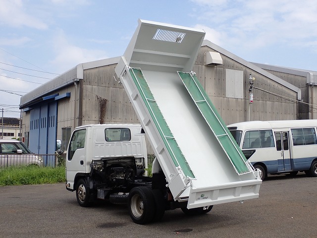ISUZU Elf Truck