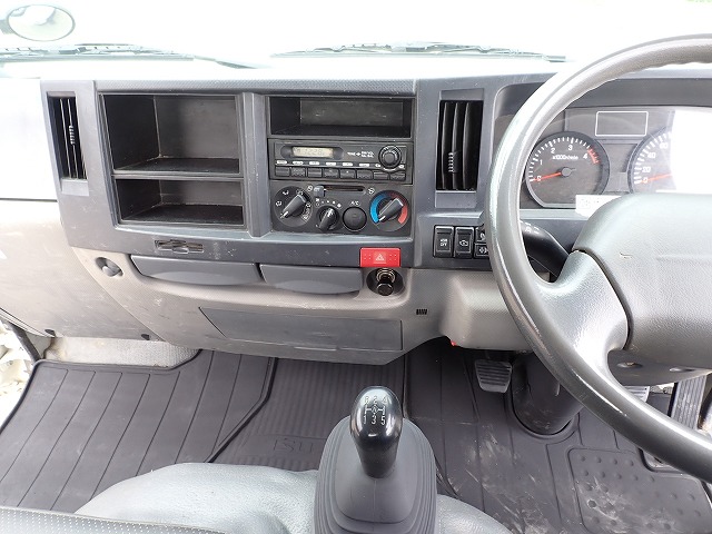 ISUZU Elf Truck