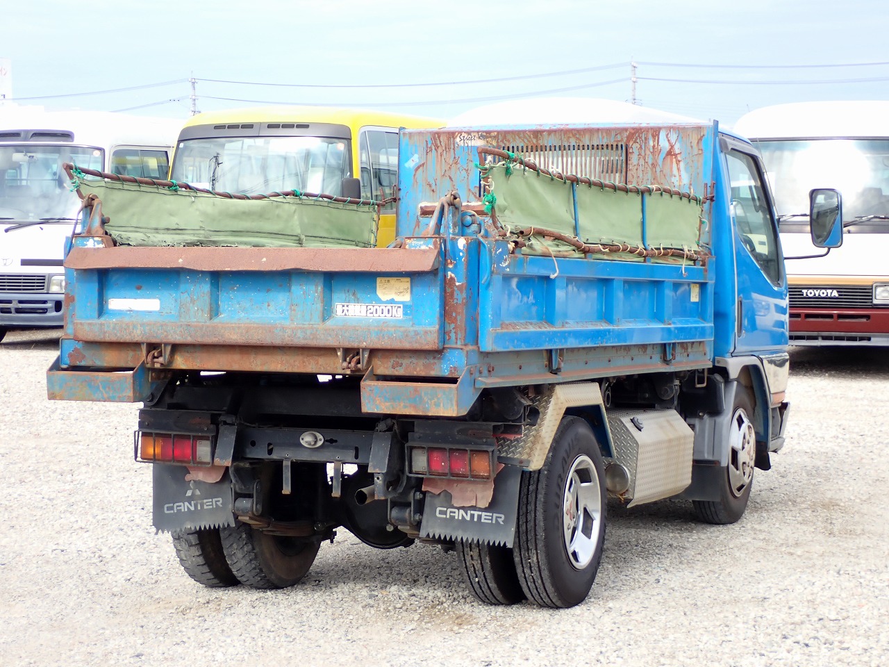 MITSUBISHI FUSO Canter
