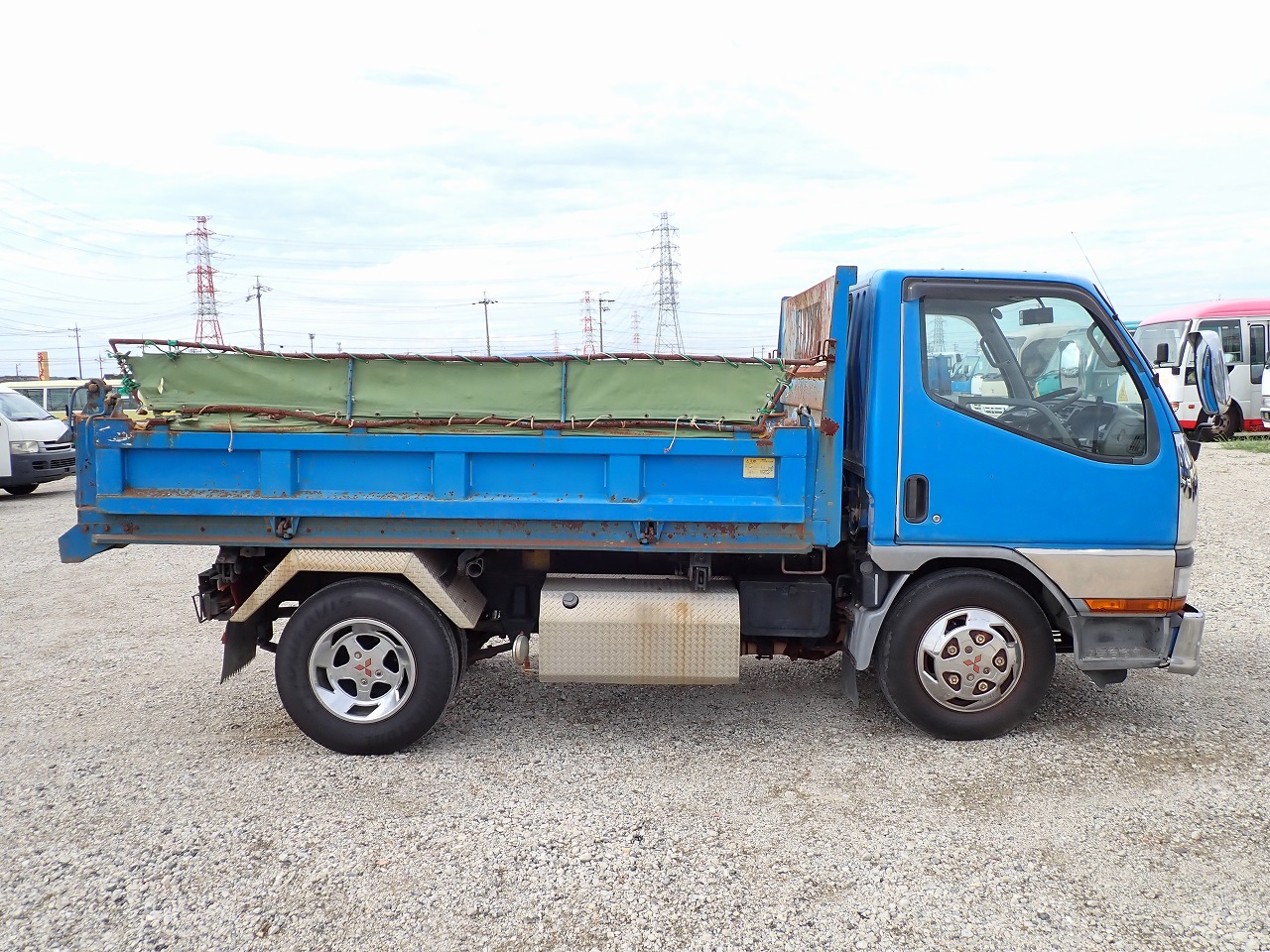 MITSUBISHI FUSO Canter