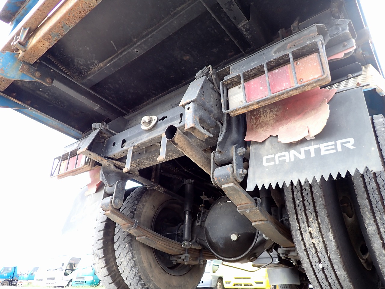 MITSUBISHI FUSO Canter