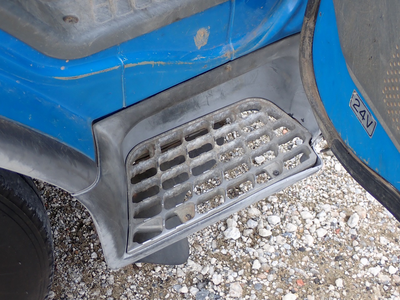 MITSUBISHI FUSO Canter