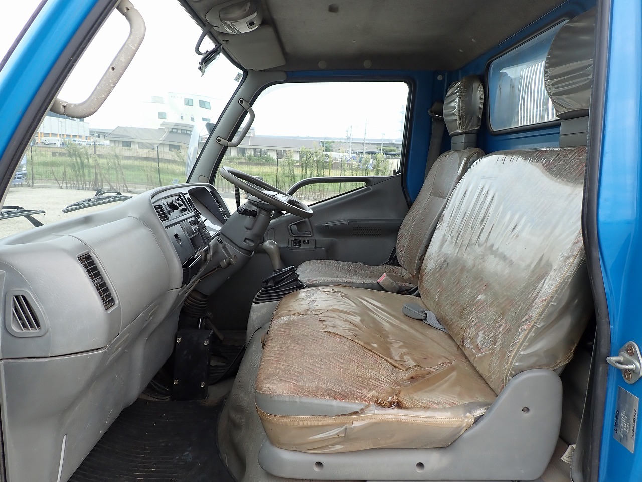 MITSUBISHI FUSO Canter