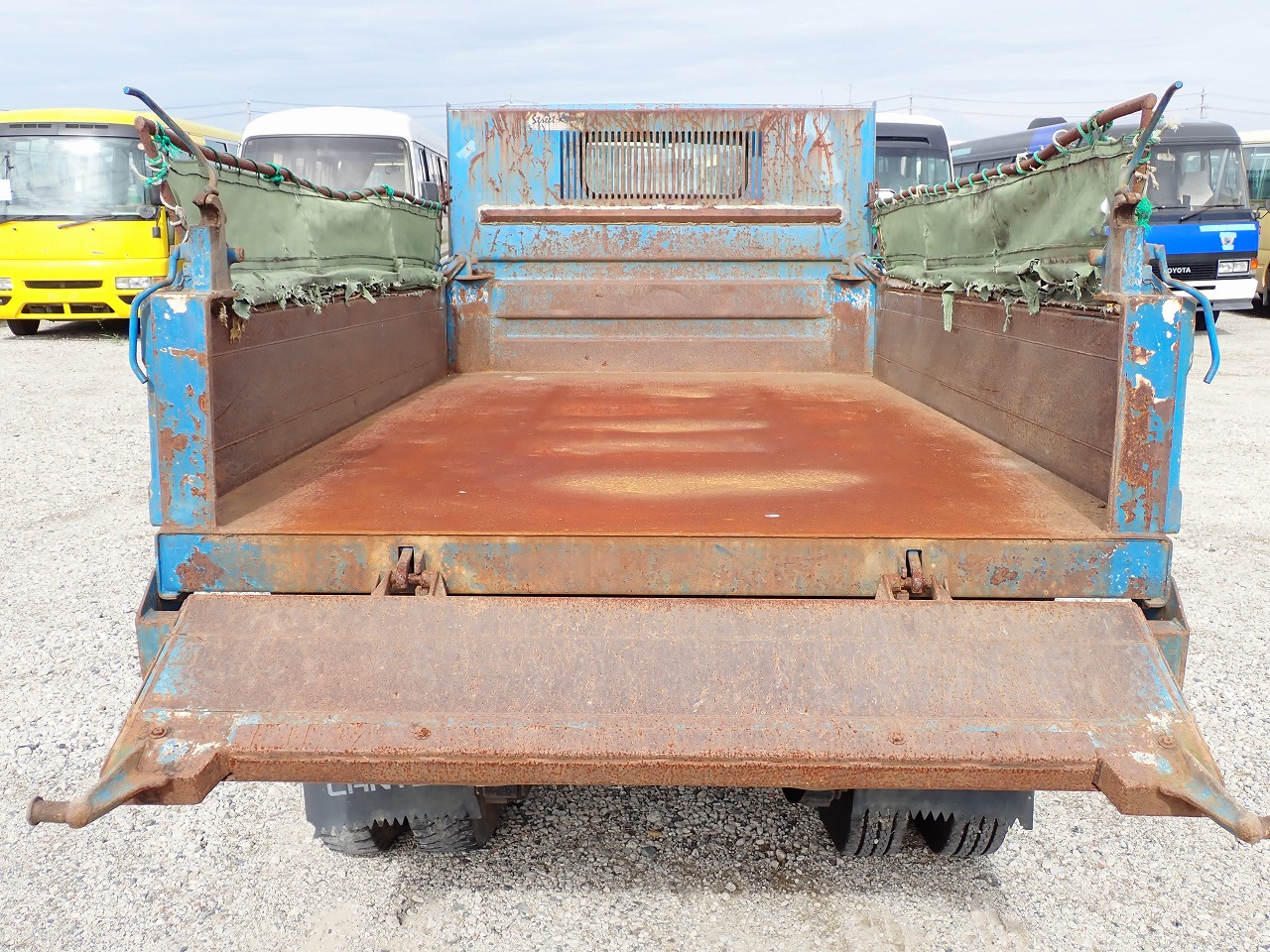 MITSUBISHI FUSO Canter