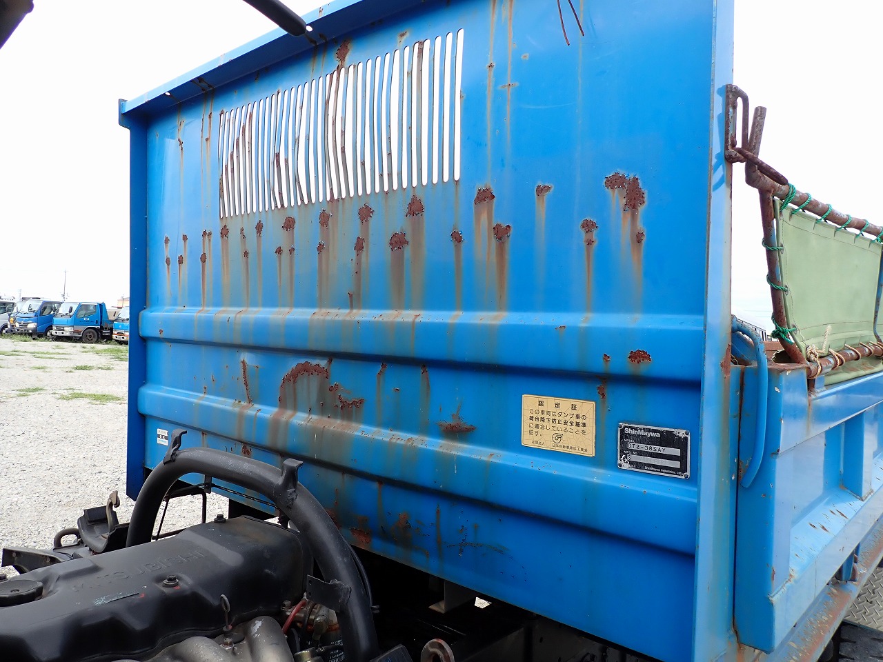 MITSUBISHI FUSO Canter