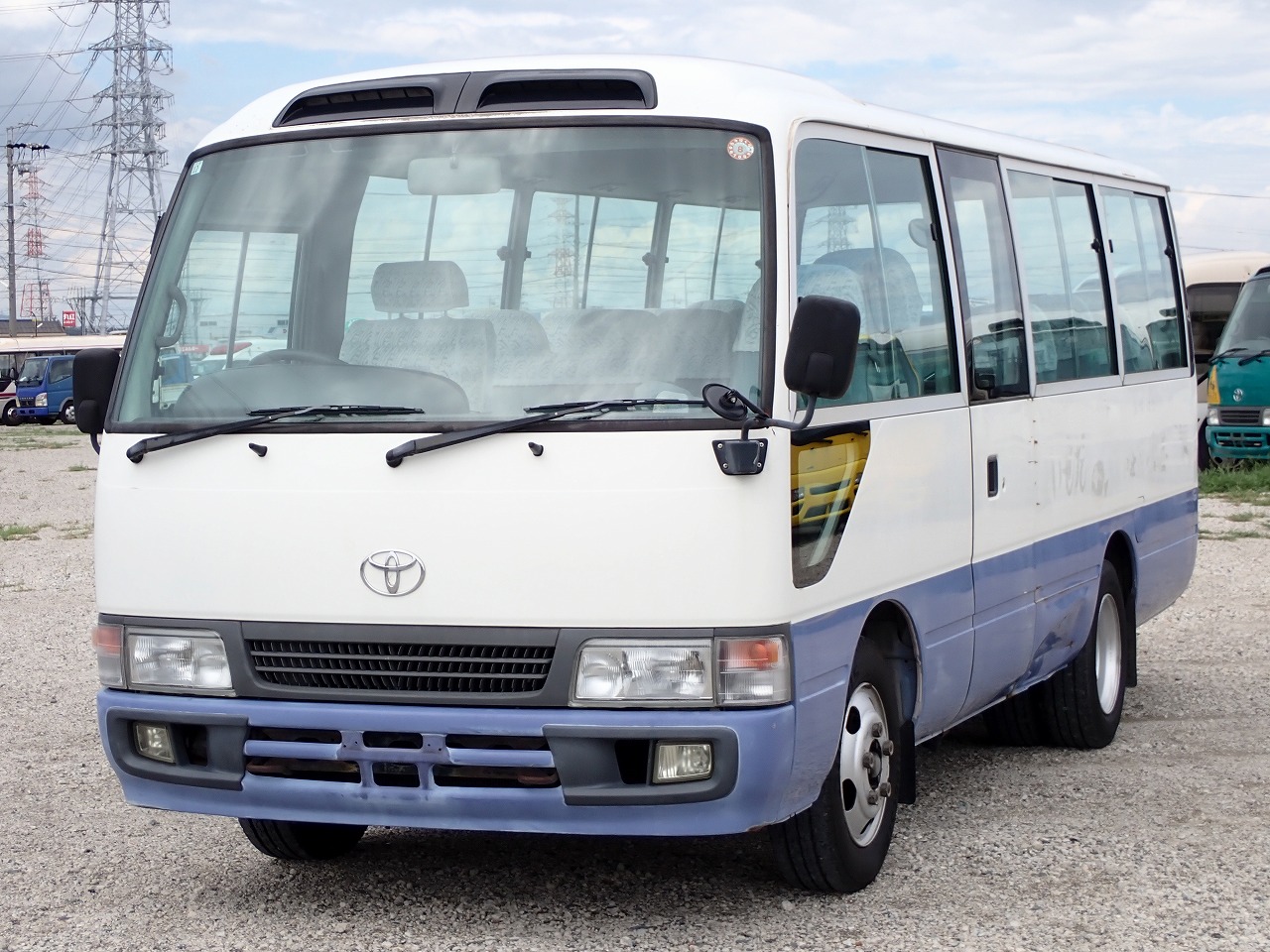 TOYOTA Coaster