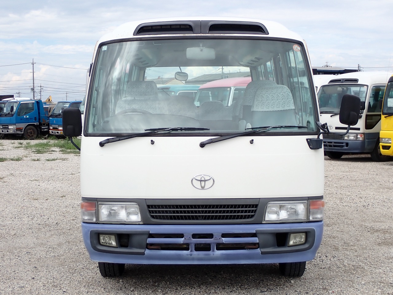 TOYOTA Coaster