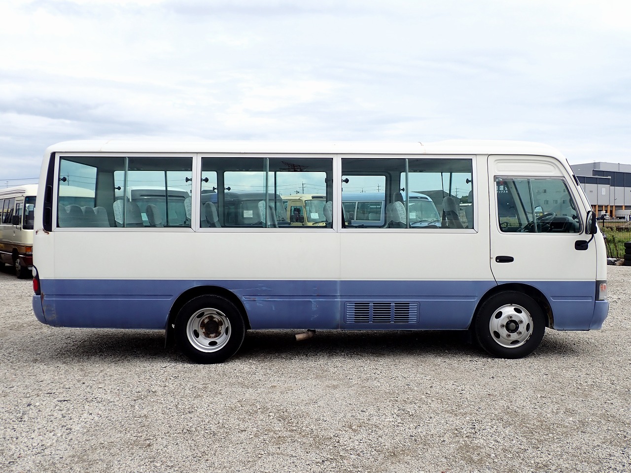 TOYOTA Coaster