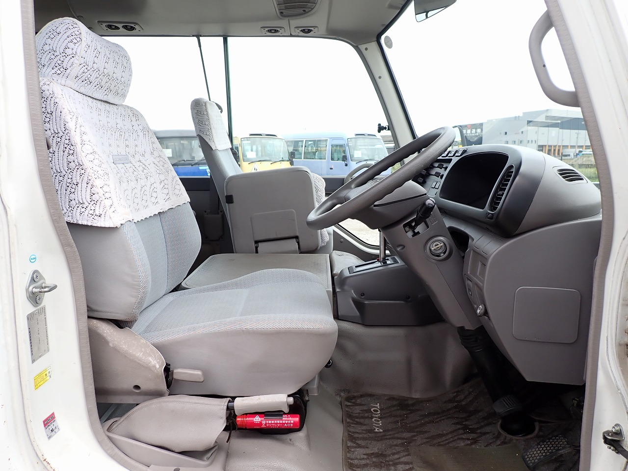 TOYOTA Coaster