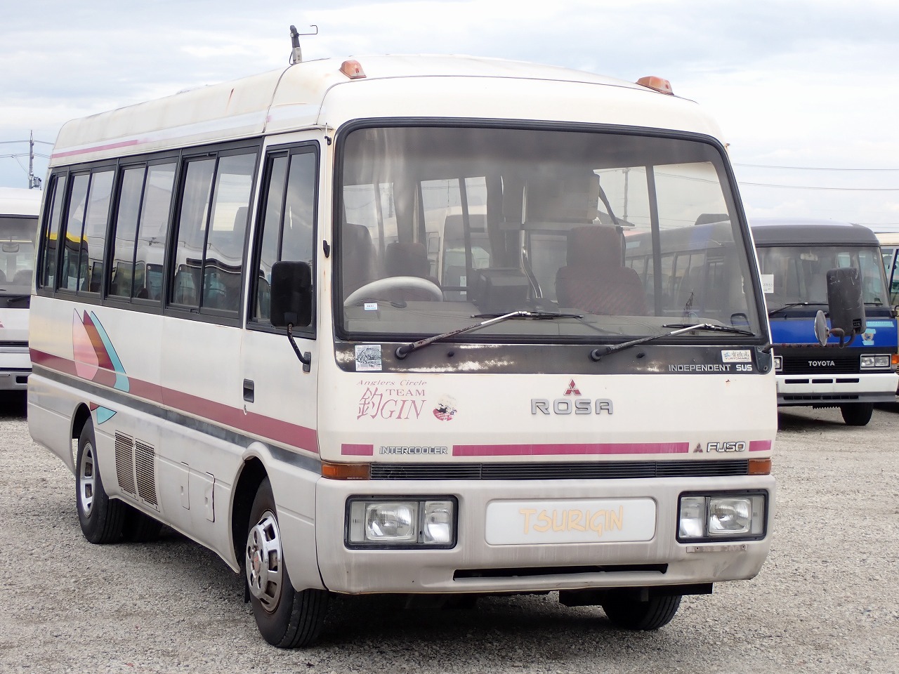 MITSUBISHI Rosa