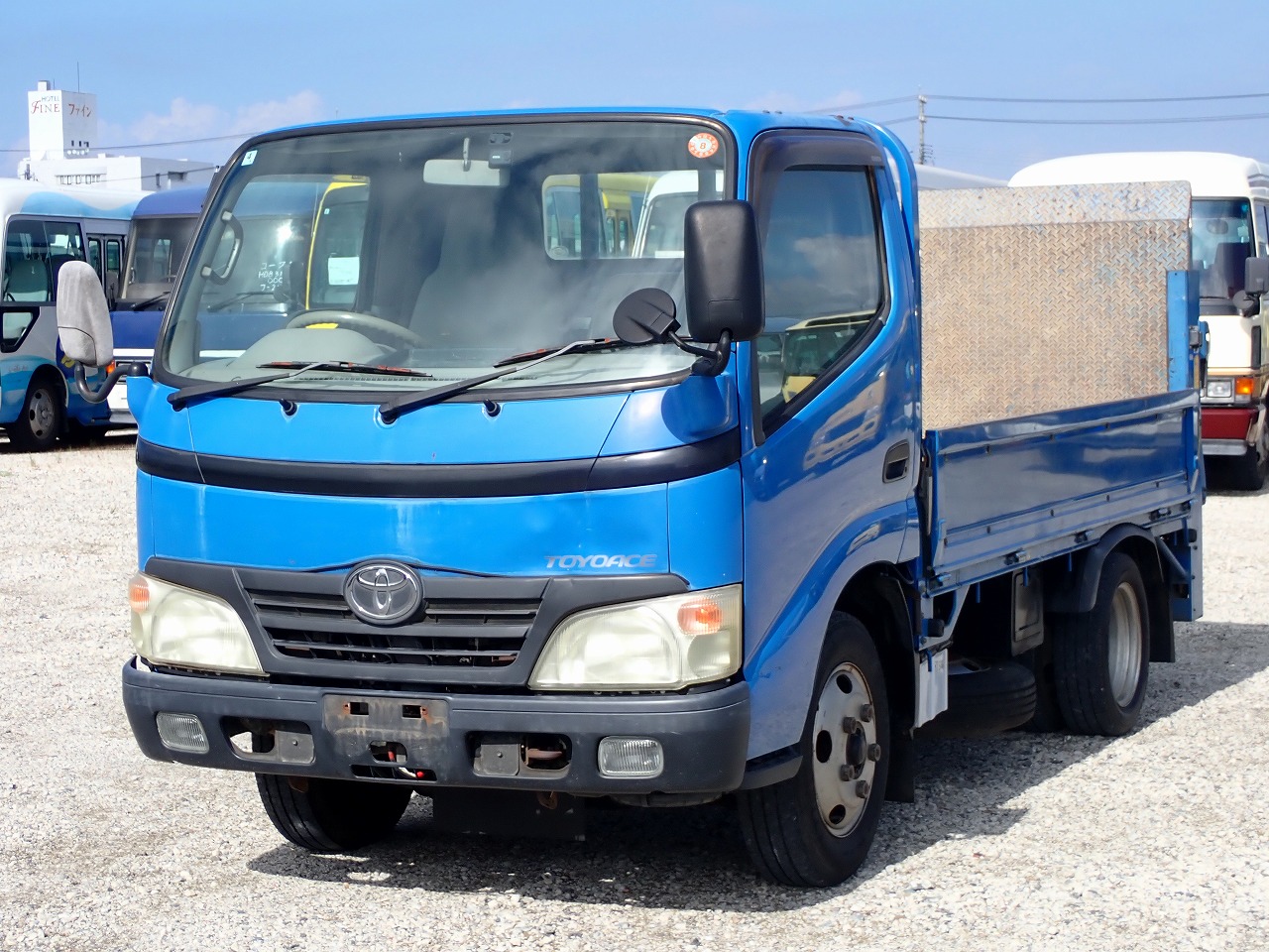 TOYOTA Toyoace