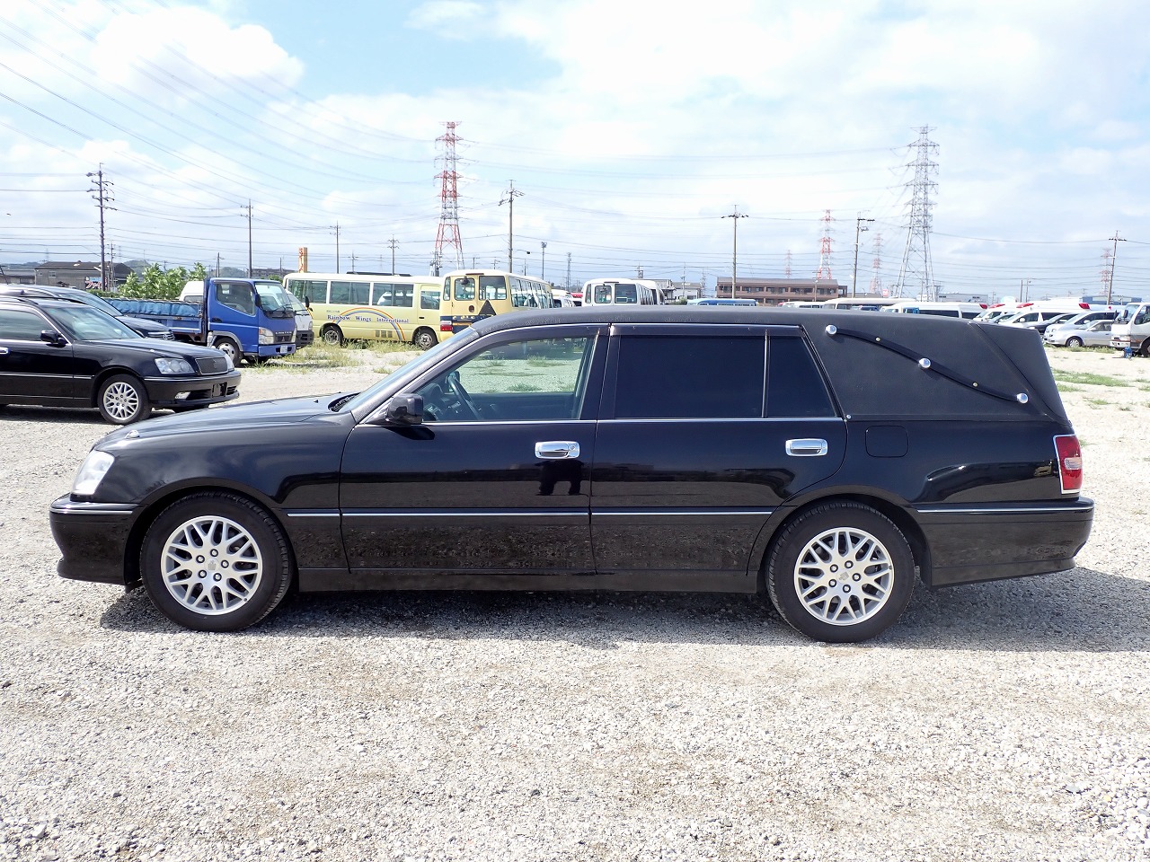 TOYOTA Crown Estate
