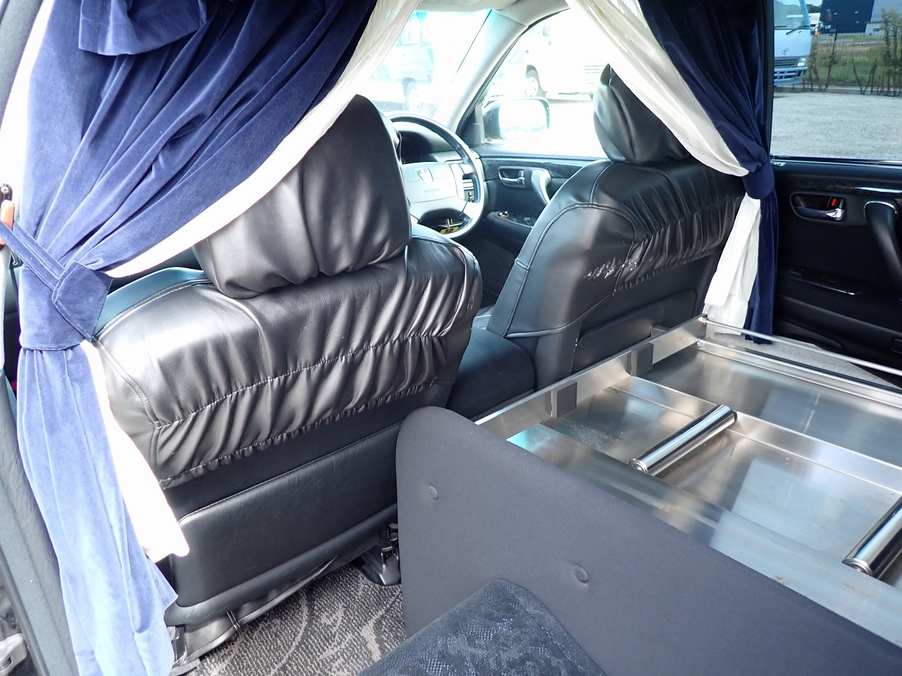 TOYOTA Crown Estate