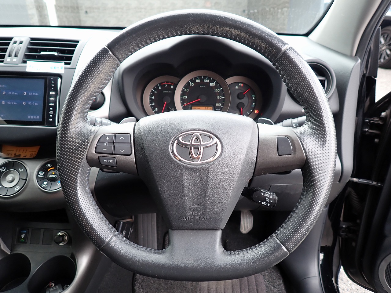 TOYOTA Vanguard