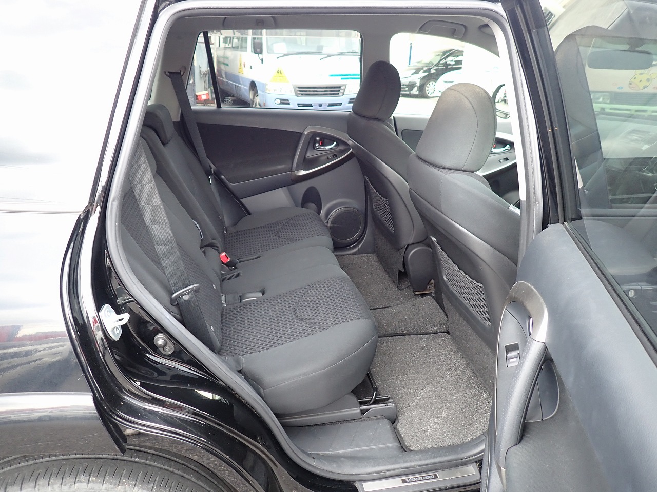 TOYOTA Vanguard