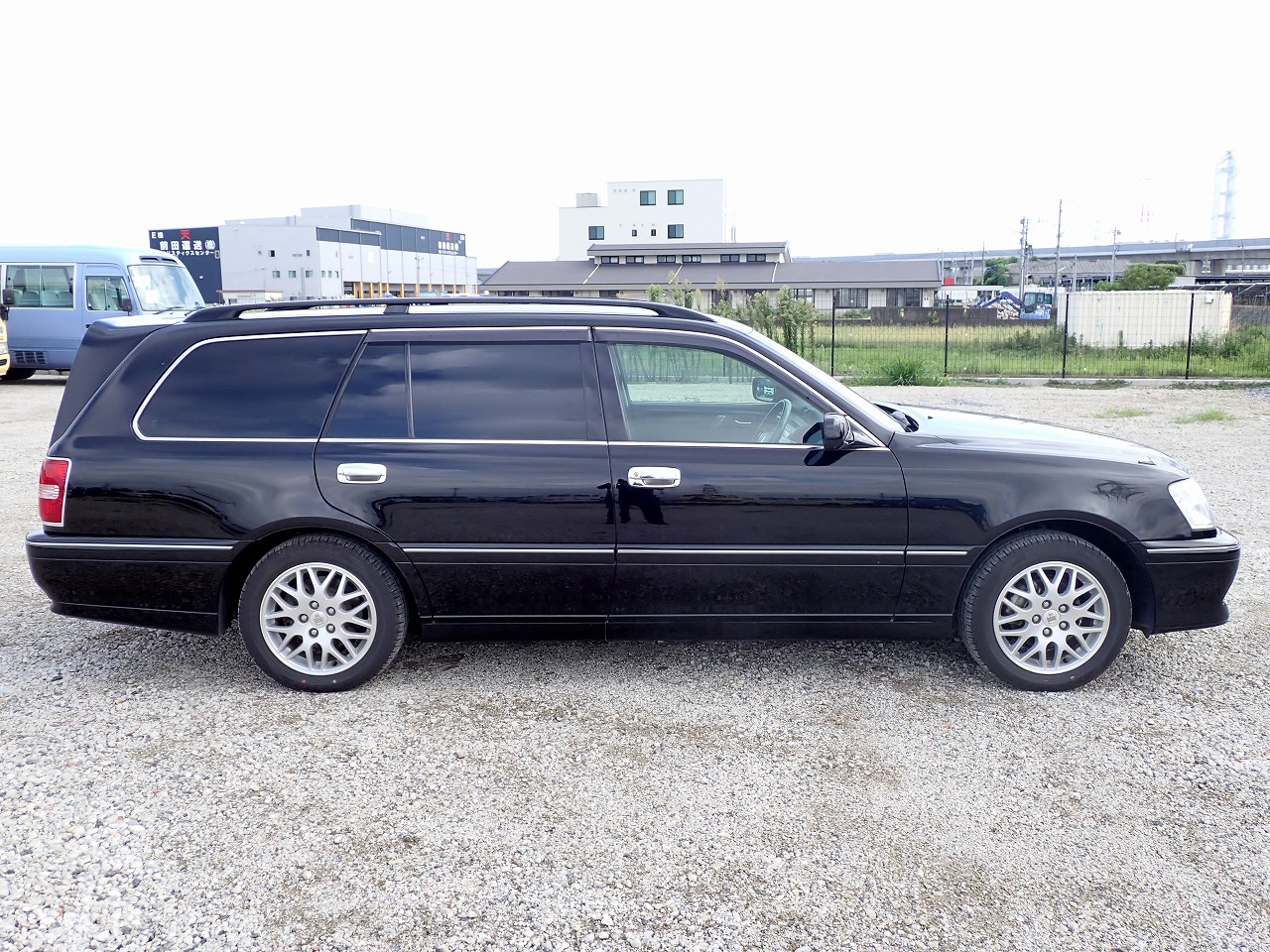 TOYOTA Crown Estate