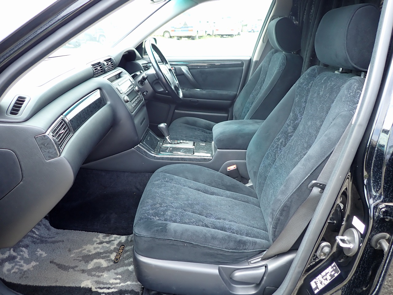 TOYOTA Crown Estate