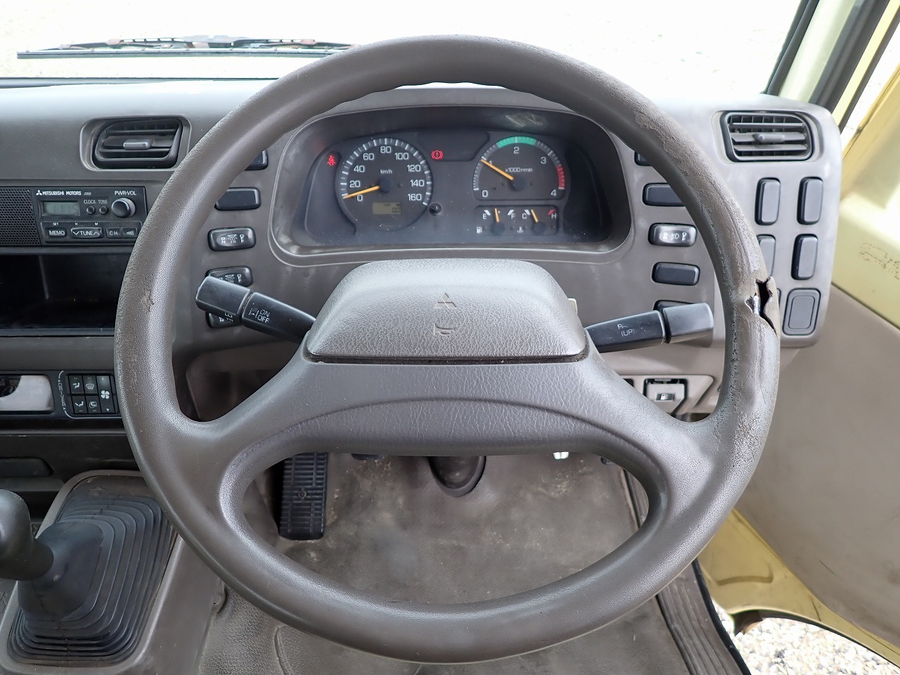 MITSUBISHI Rosa
