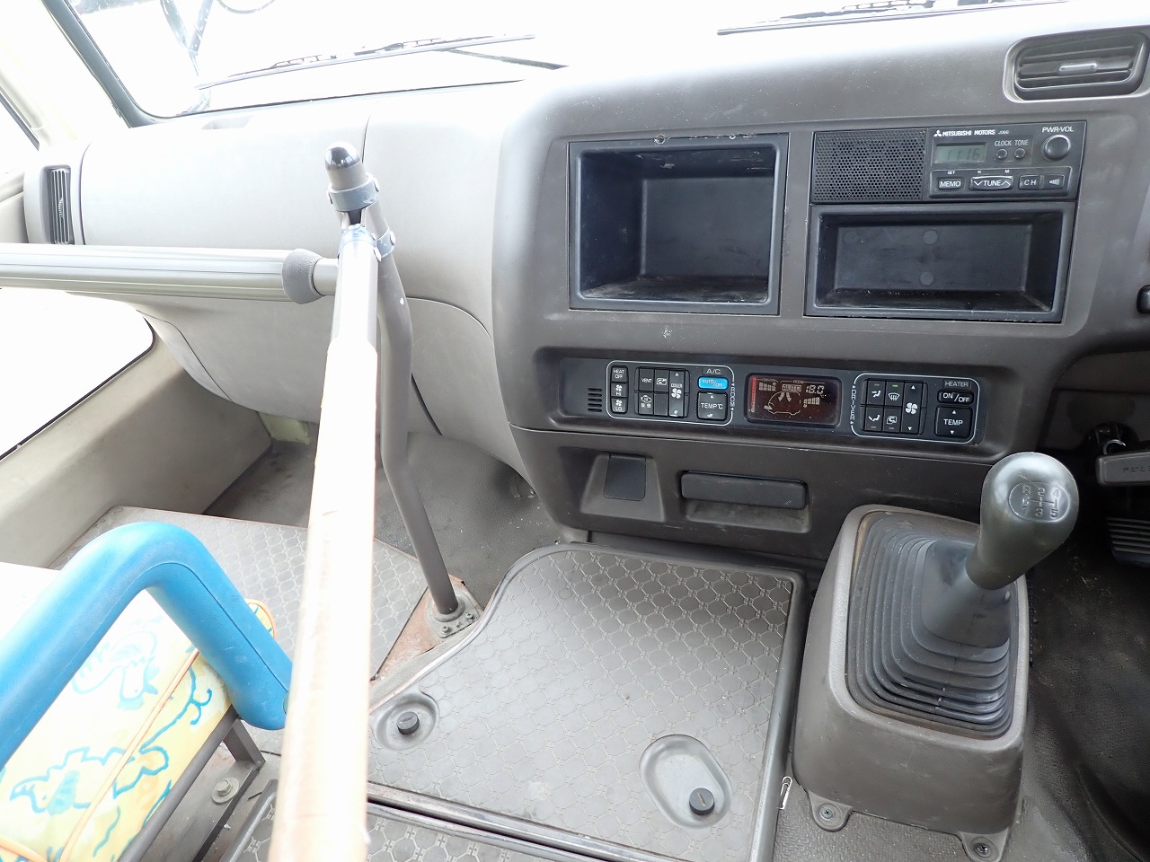 MITSUBISHI Rosa