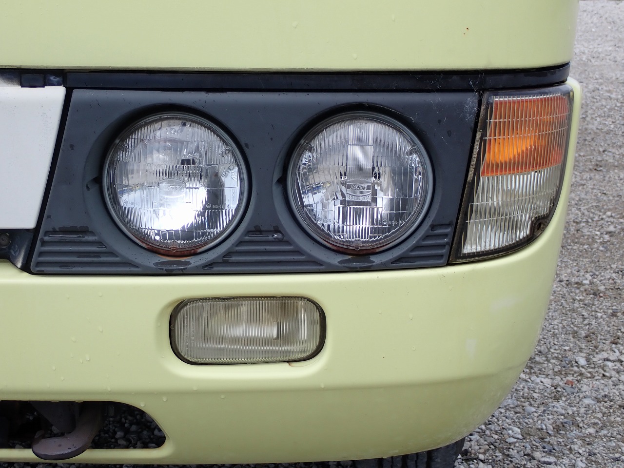 MITSUBISHI Rosa
