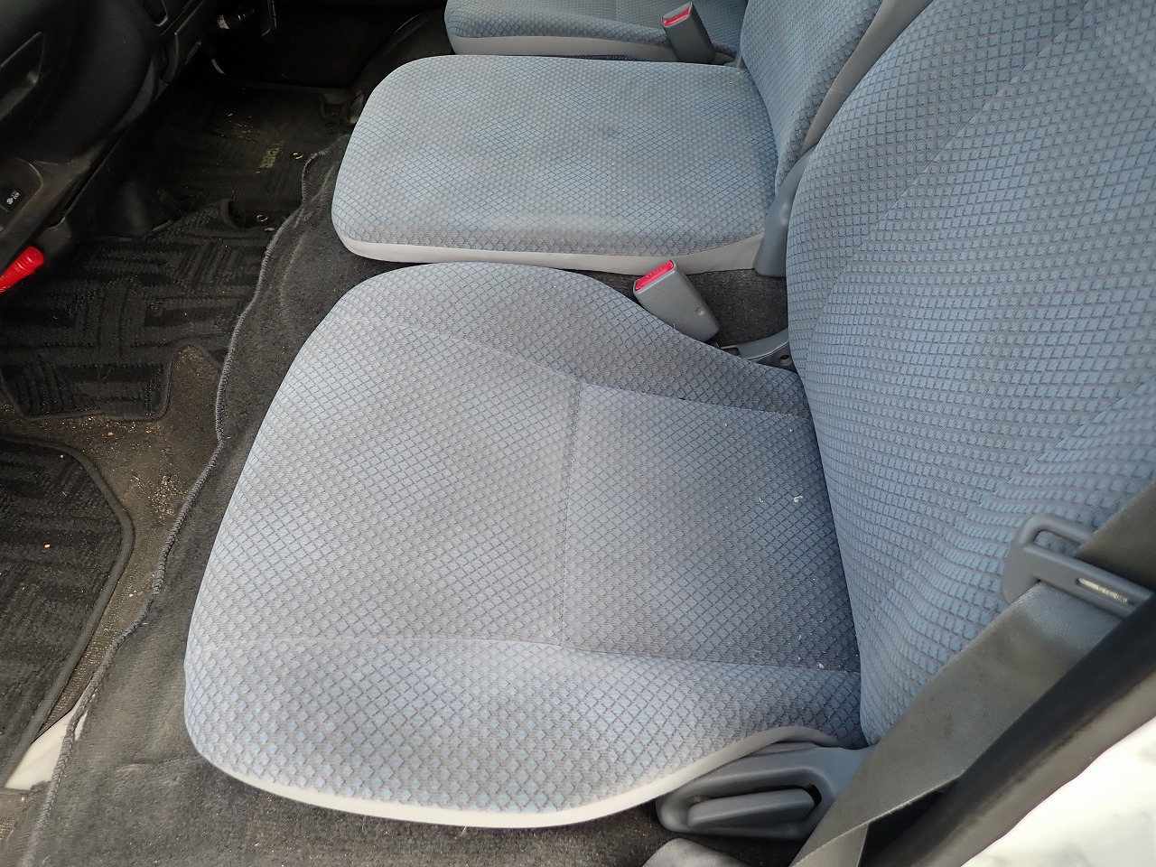 TOYOTA Hiace Commuter