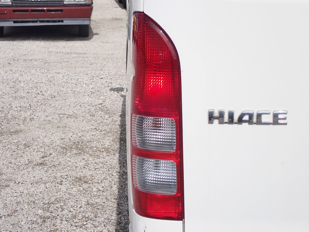 TOYOTA Hiace Commuter