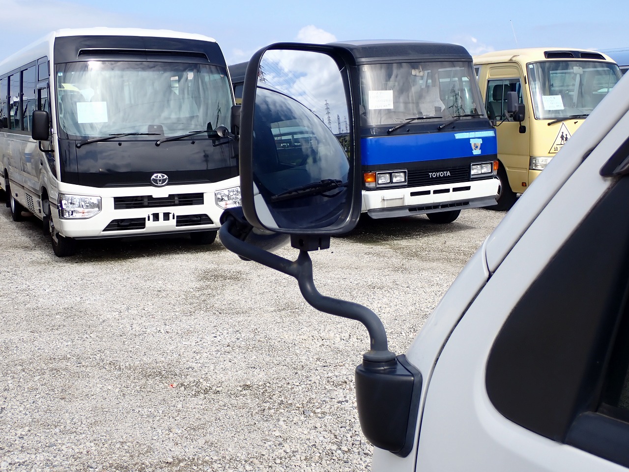 TOYOTA Hiace Commuter
