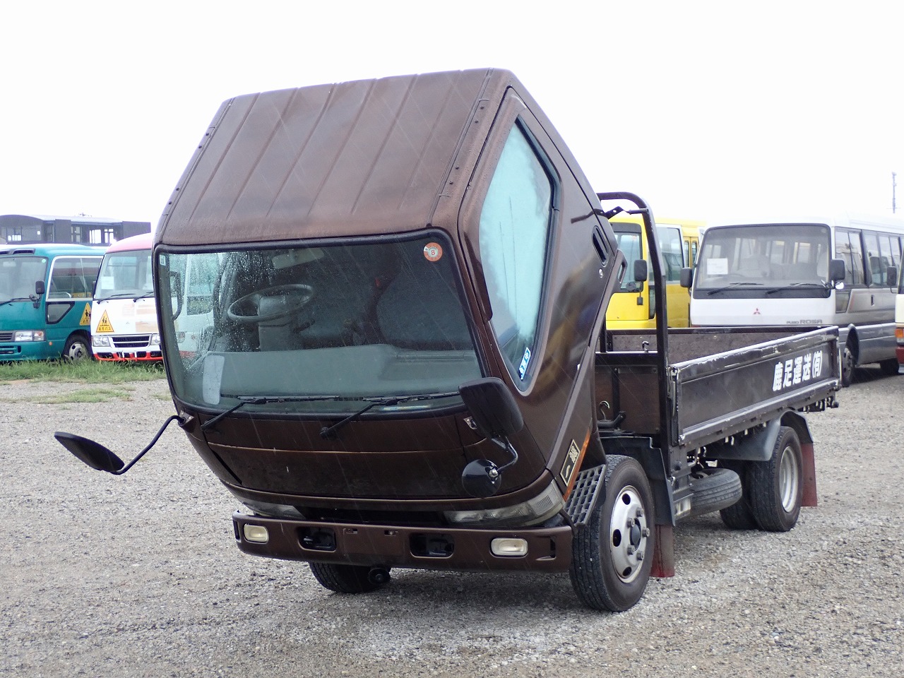 MITSUBISHI Canter