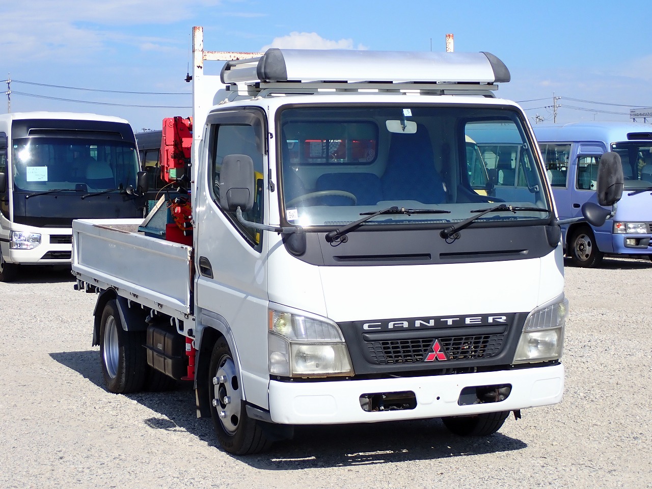 MITSUBISHI Canter