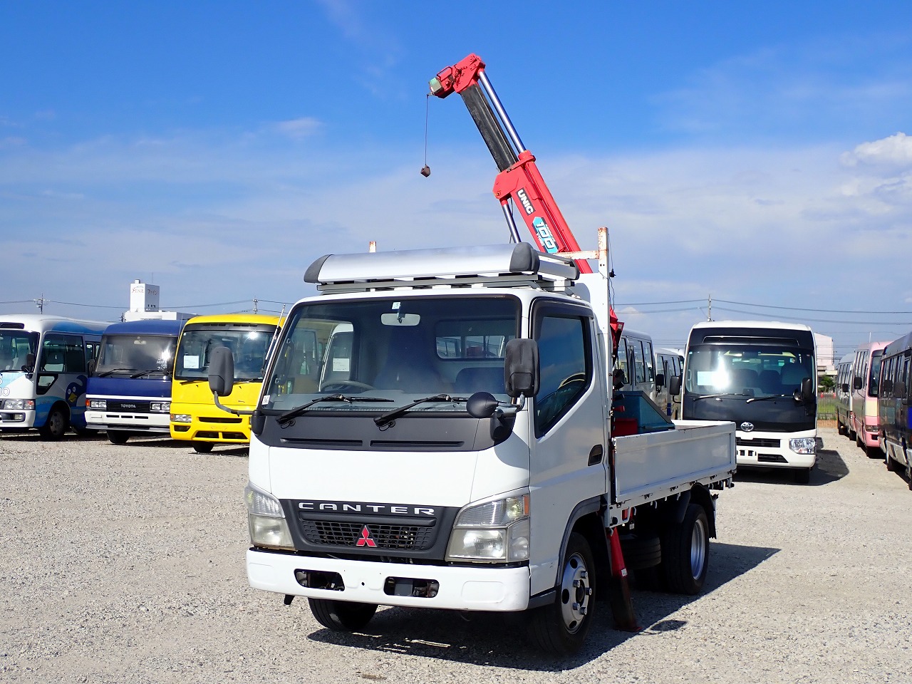 MITSUBISHI Canter