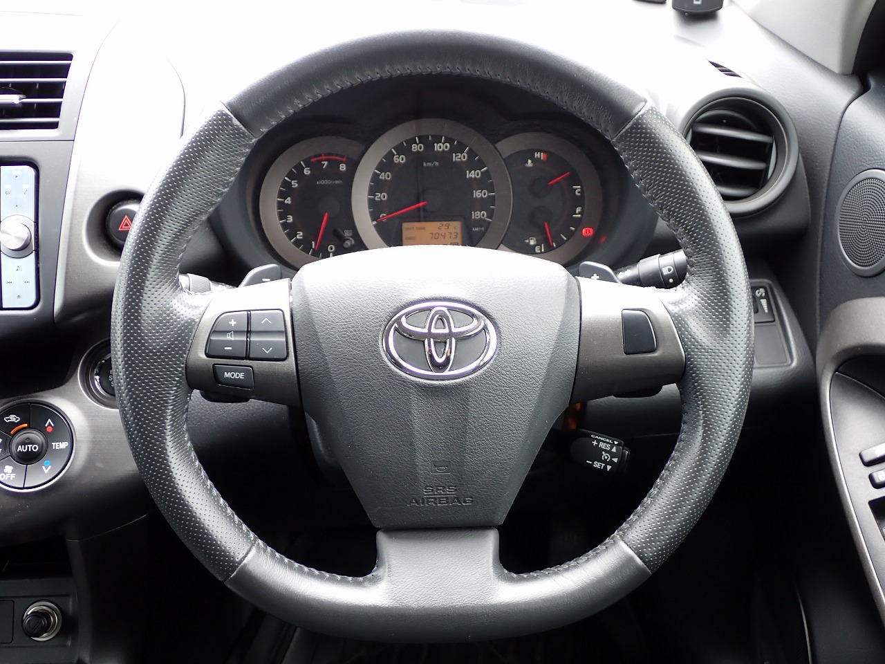 TOYOTA Vanguard