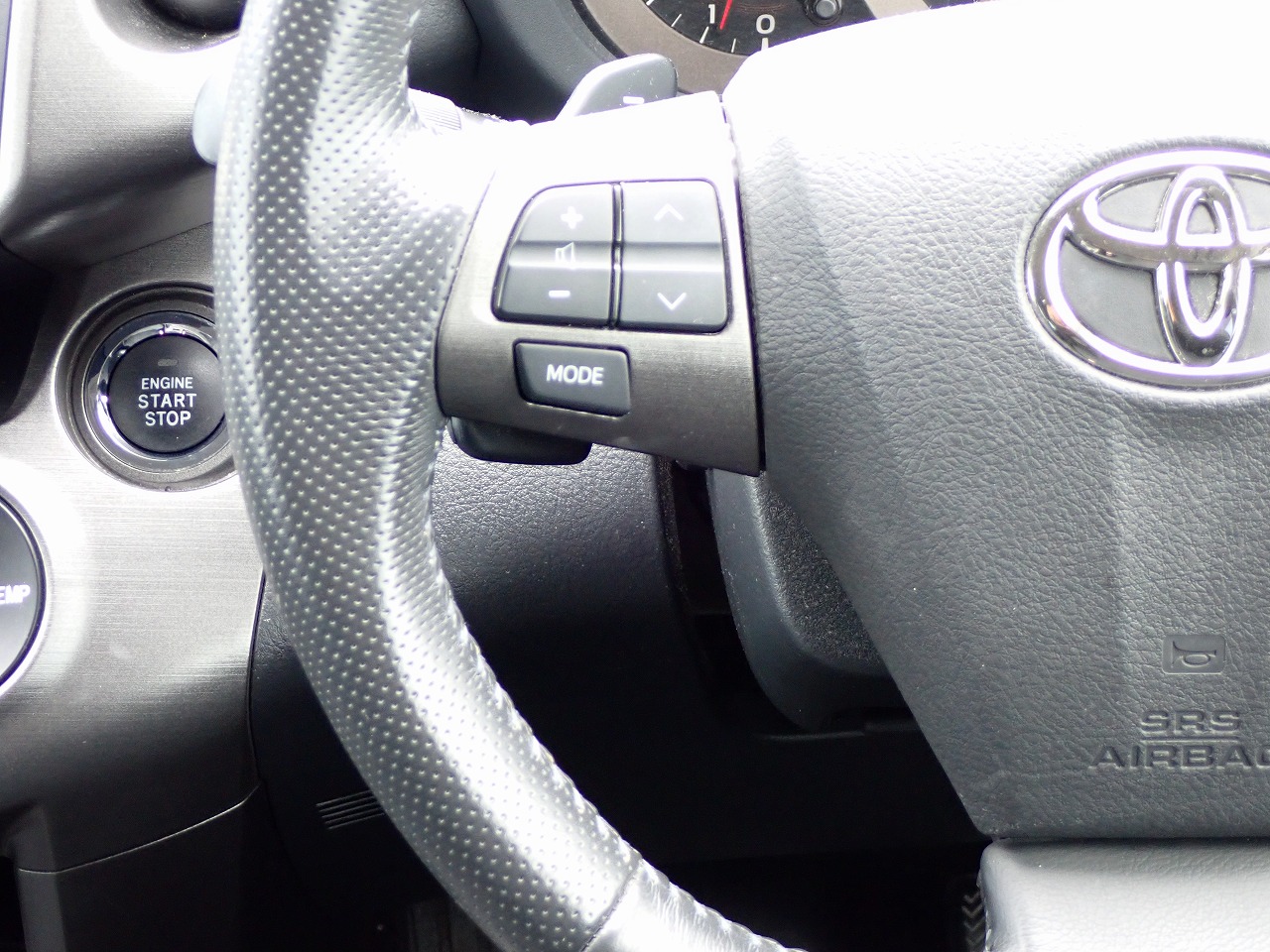 TOYOTA Vanguard