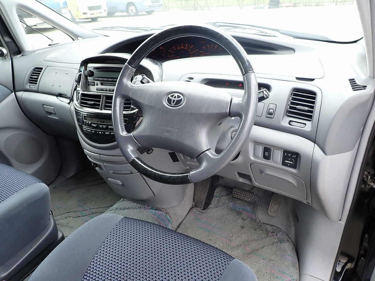 TOYOTA Estima