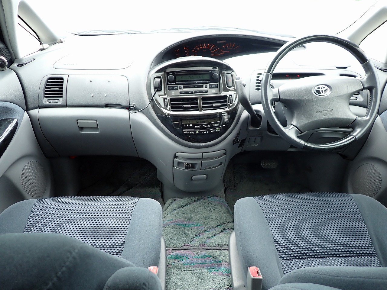 TOYOTA Estima