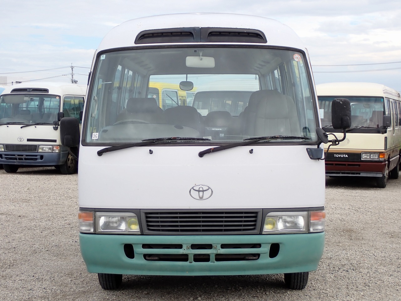 TOYOTA Coaster