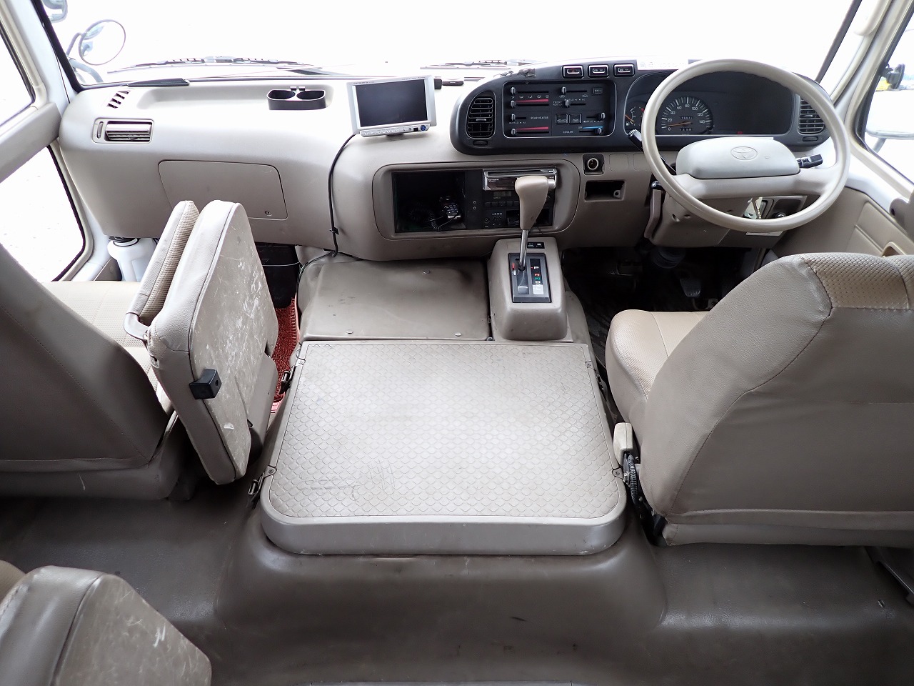 TOYOTA Coaster