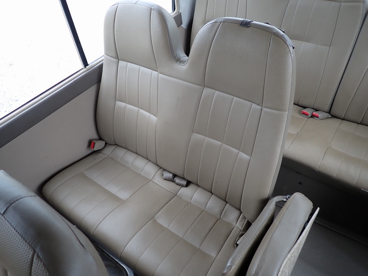 TOYOTA Coaster