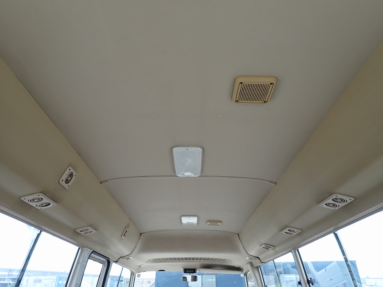 TOYOTA Coaster