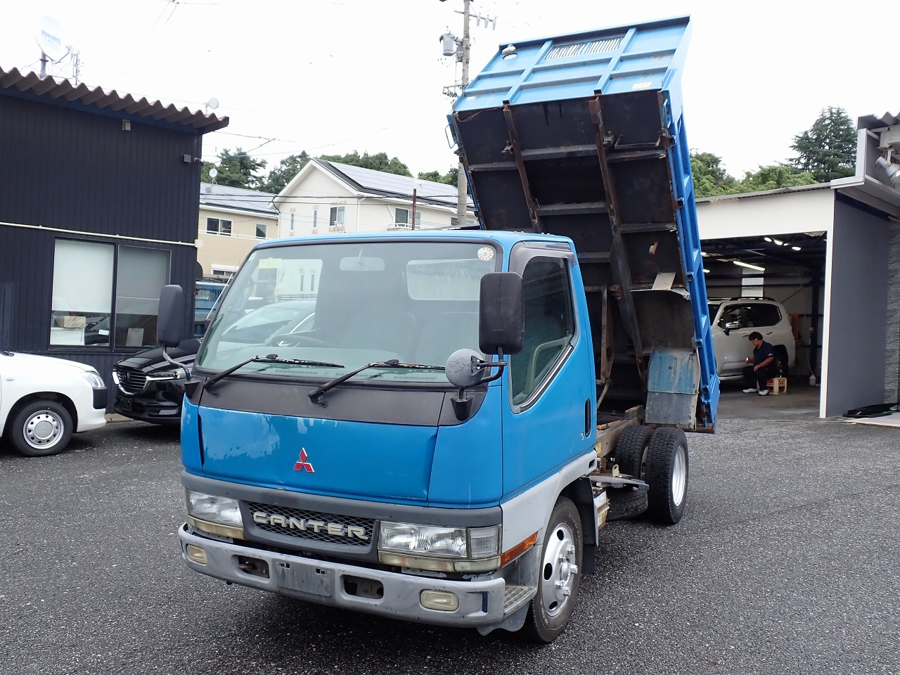 MITSUBISHI Canter
