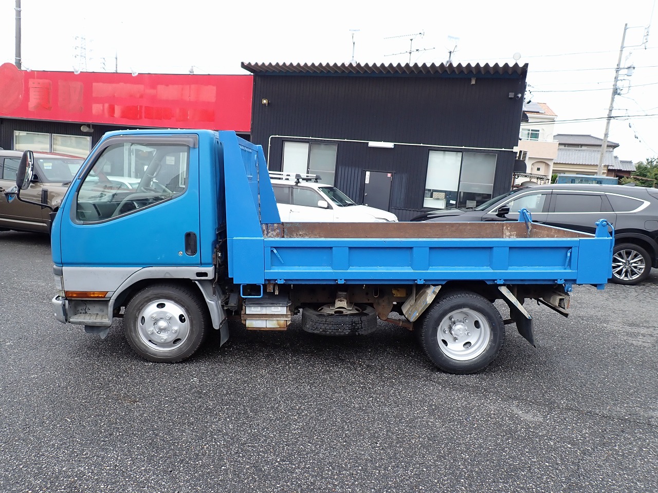 MITSUBISHI Canter