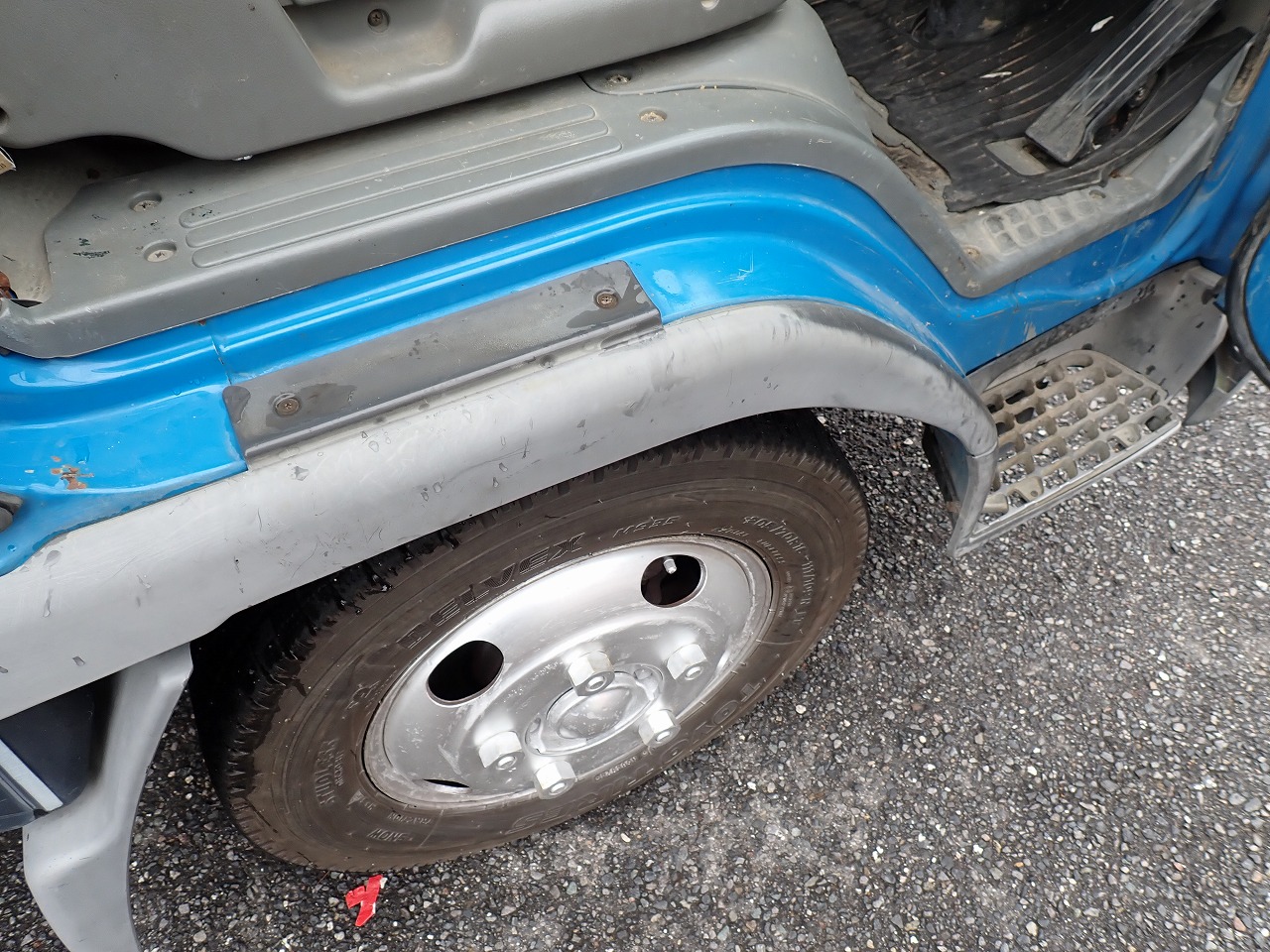 MITSUBISHI Canter