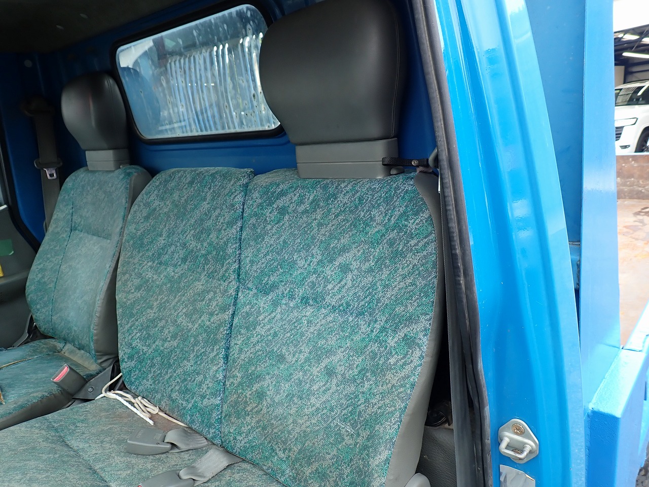MITSUBISHI Canter