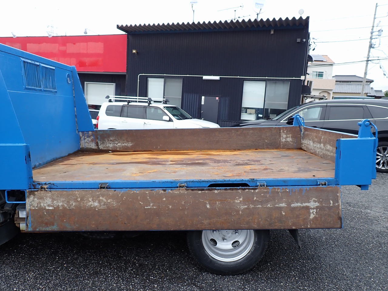 MITSUBISHI Canter