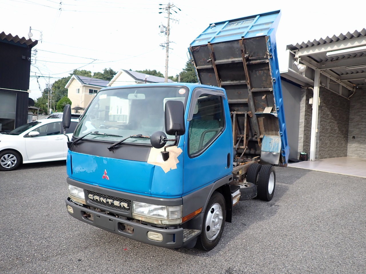 MITSUBISHI Canter